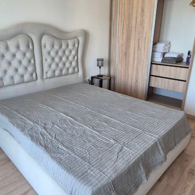 Vermietung einer hellen 2-Zimmer-Wohnung im Komplex Azur Panorama, Varna, Bulgarien